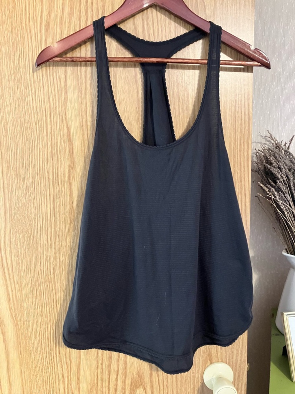 🍋lululemon athletica - Women’s Black Racerback Tank Top